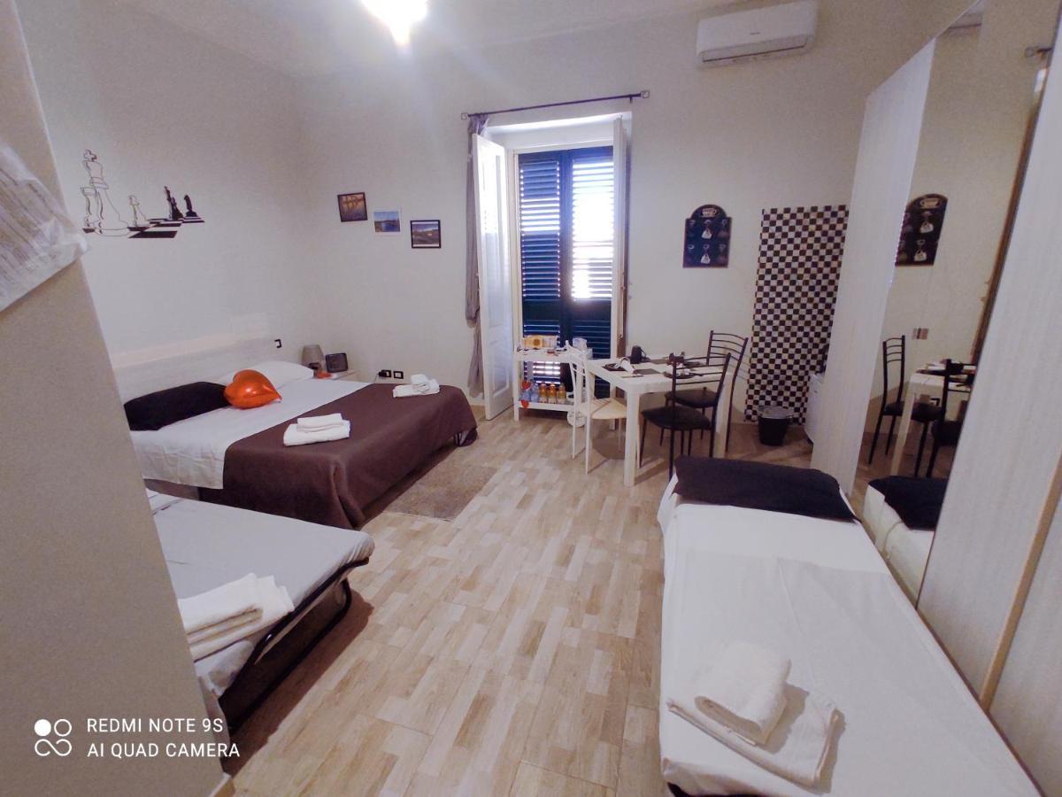 Scacco Matto Holiday House Taranto Dış mekan fotoğraf
